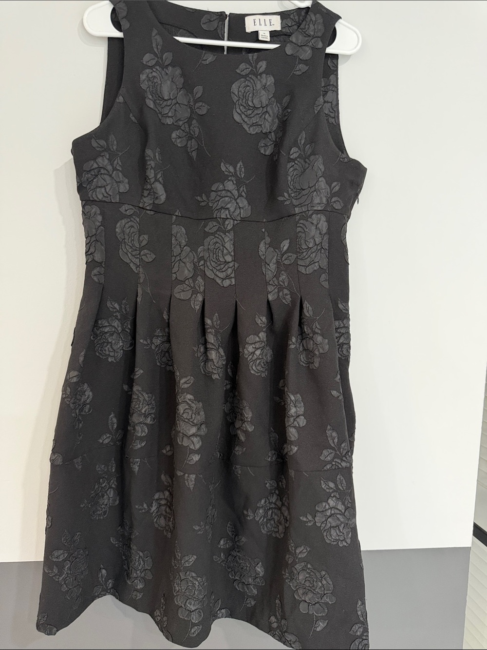 Elle Black Floral Jacquard Midi Dress